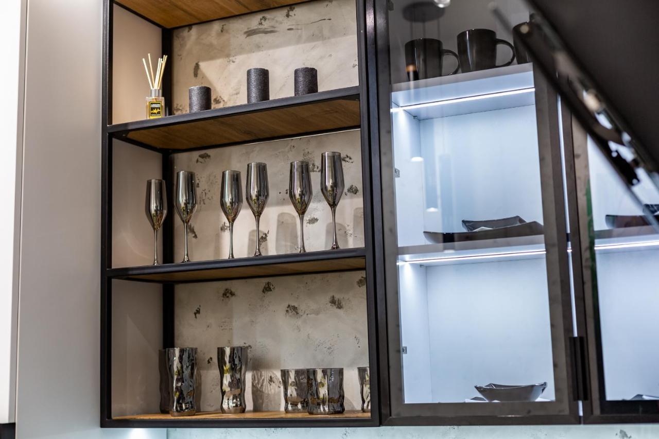 Alfa Apartments Kulisha 12 リヴィウ エクステリア 写真
