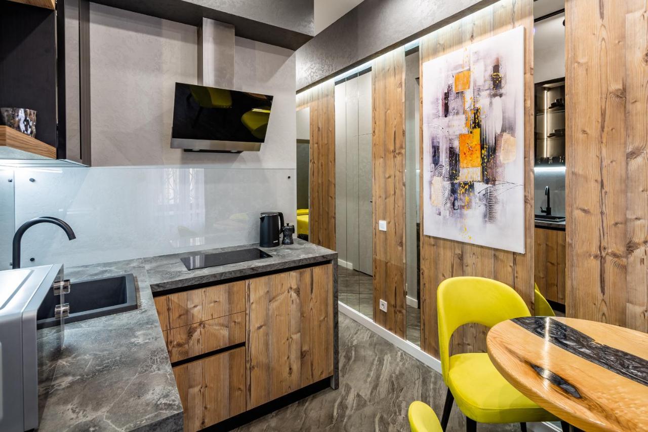 Alfa Apartments Kulisha 12 リヴィウ エクステリア 写真