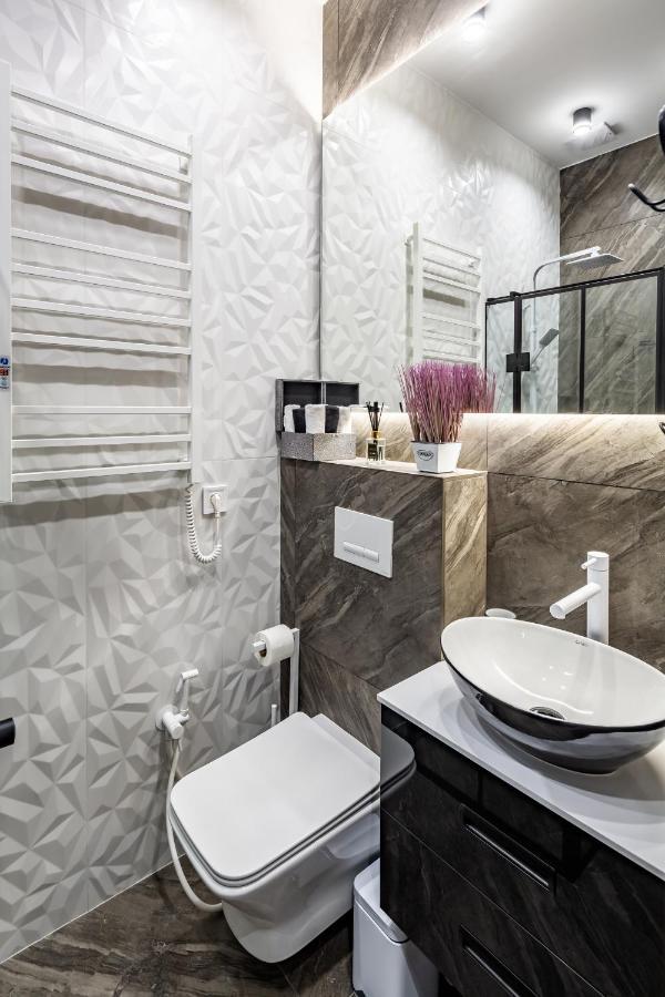 Alfa Apartments Kulisha 12 リヴィウ エクステリア 写真